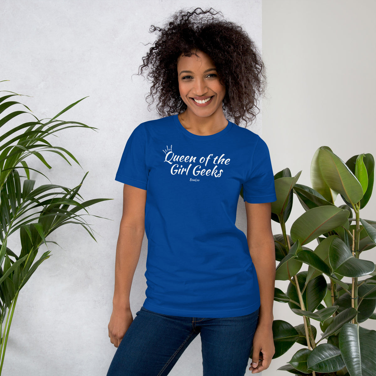 Queen of the Girl Geeks Unisex t-shirt